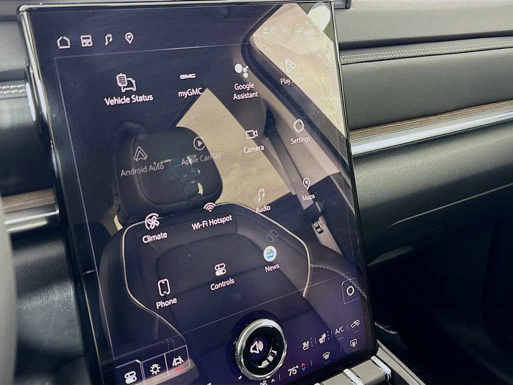 New 2026 GMC Terrain Denali w/ LPO, Floor Liner Package image 15