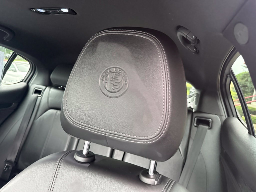 Used 2023 Alfa Romeo Stelvio Sprint AWD/4WD image 33