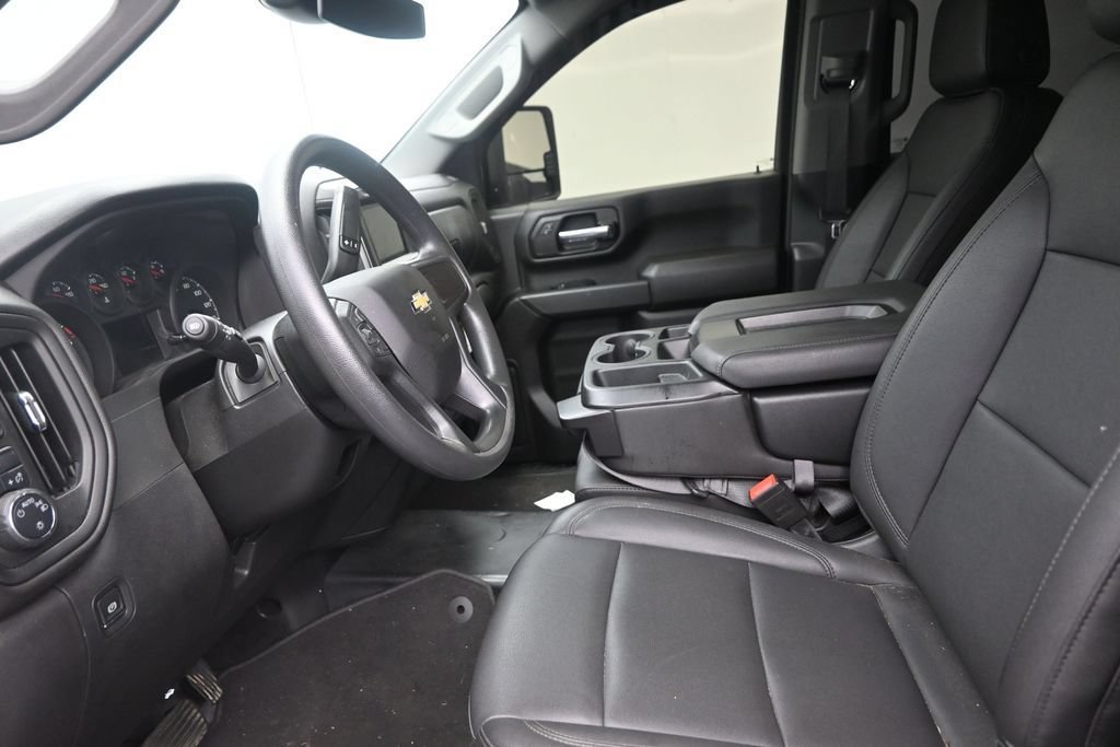 Used 2025 Chevrolet Silverado 3500 W/T AWD/4WD image 12