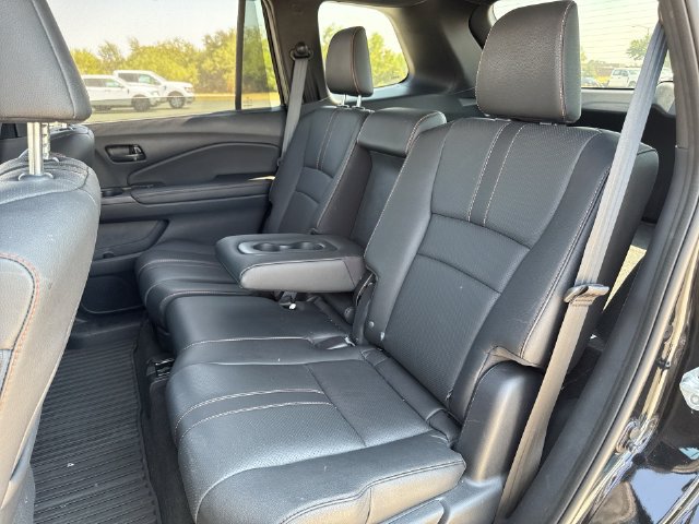 Used 2025 Honda Passport TrailSport image 23
