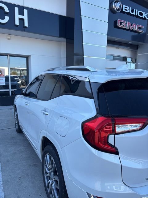 Used 2022 GMC Terrain Denali image 5