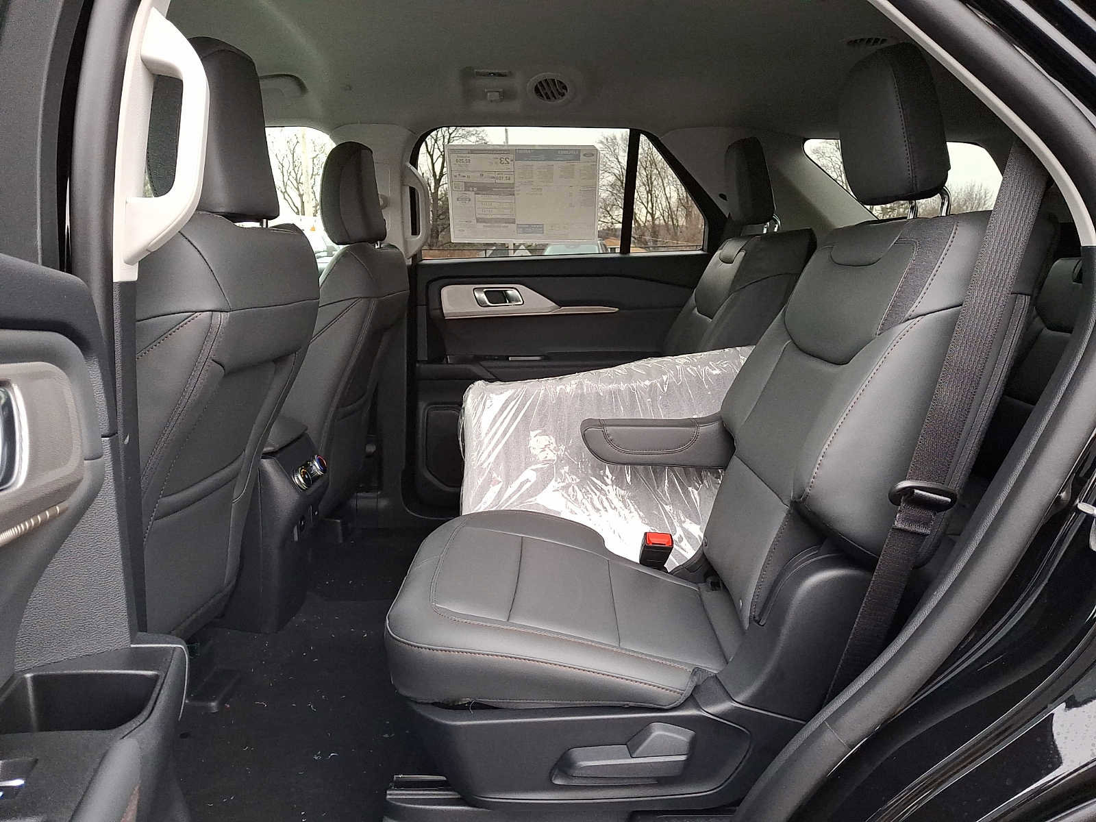 New 2026 Ford Explorer Active w/ Active Comfort Package AWD/4WD image 8