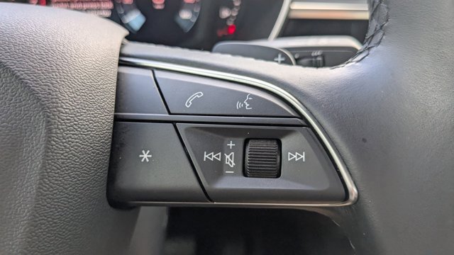 Used 2024 Audi Q3 2.0T Premium Plus w/ Premium Plus Package image 32