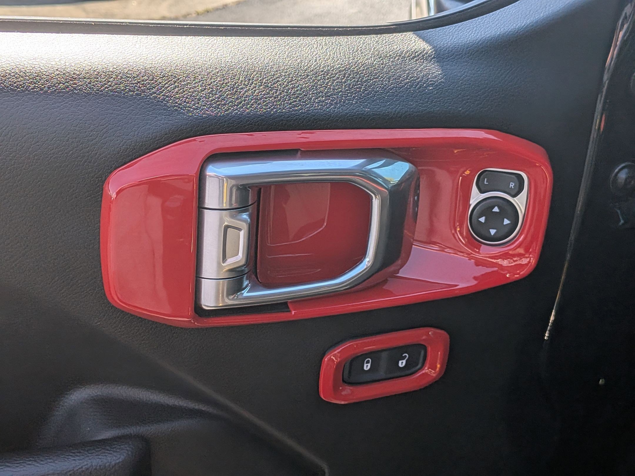 Used 2023 Jeep Gladiator Willys AWD/4WD image 13