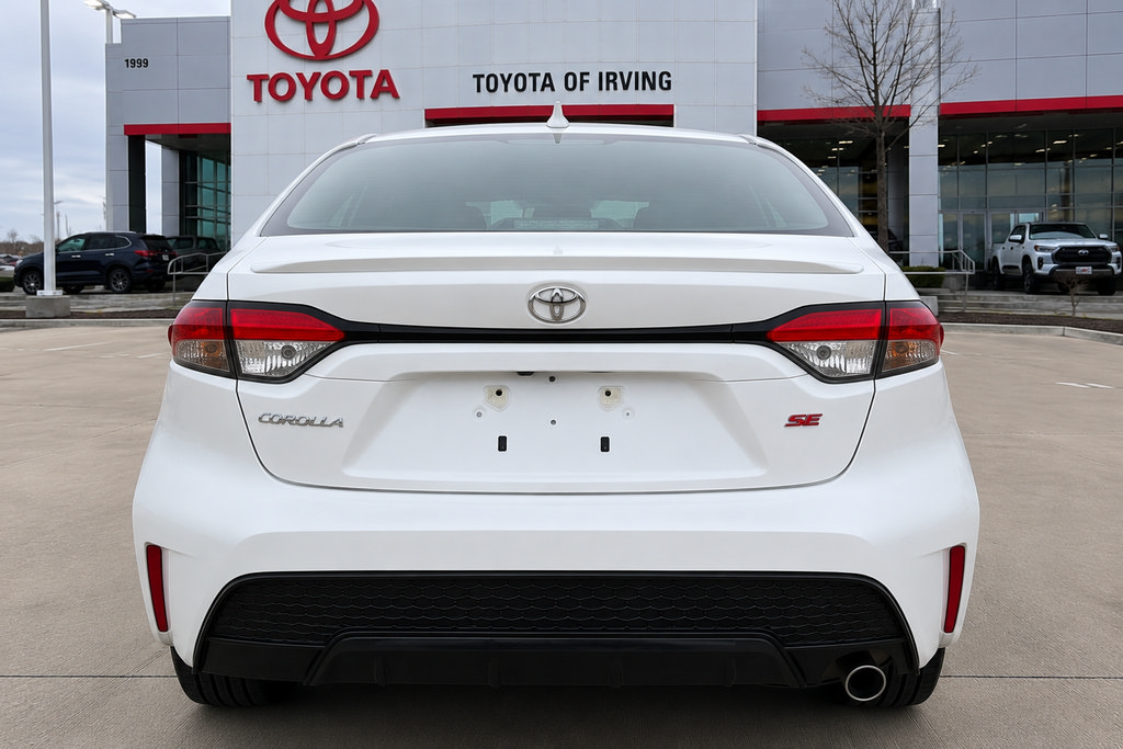 Used 2024 Toyota Corolla SE FWD image 6