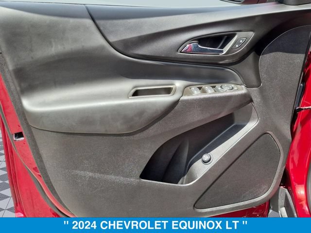 Used 2024 Chevrolet Equinox LT AWD/4WD image 10