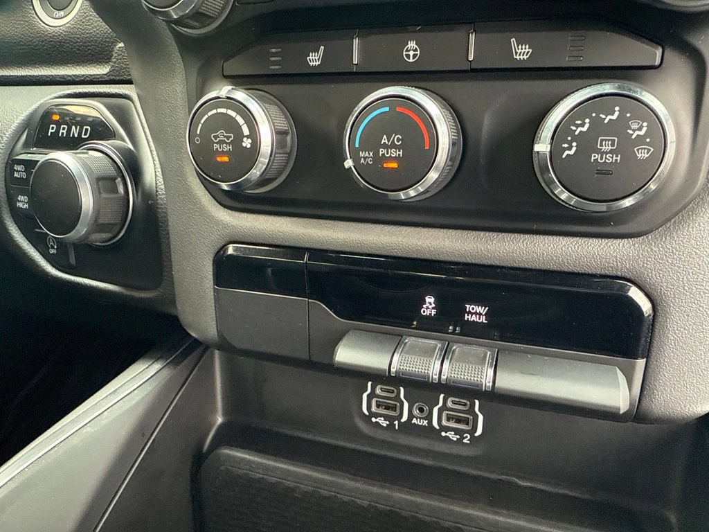 Used 2024 RAM 1500 Big Horn AWD/4WD image 34