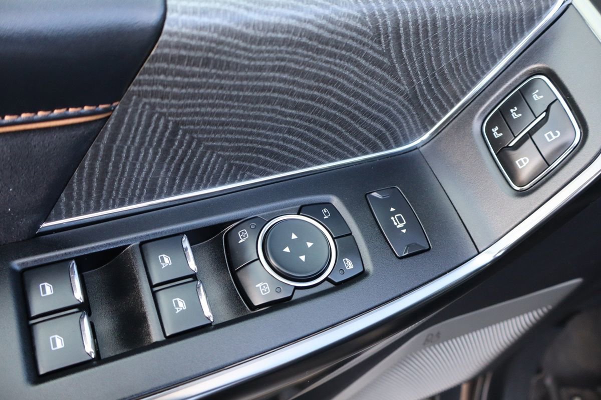 Used 2024 Ford F250 Platinum image 27