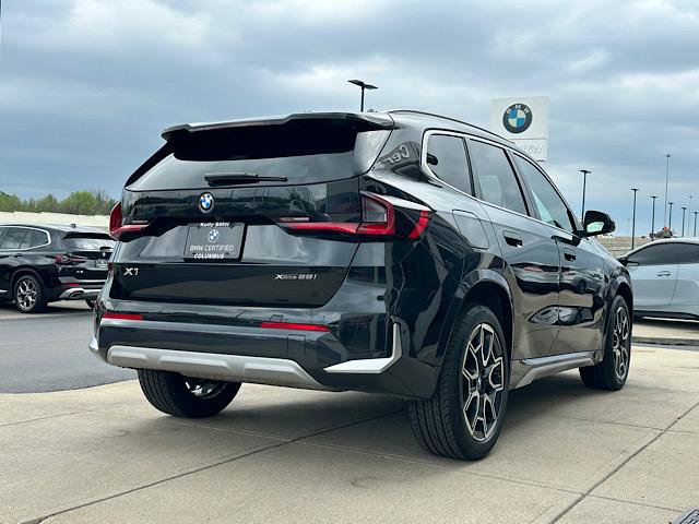 Used 2025 BMW X1 xDrive28i AWD/4WD image 9