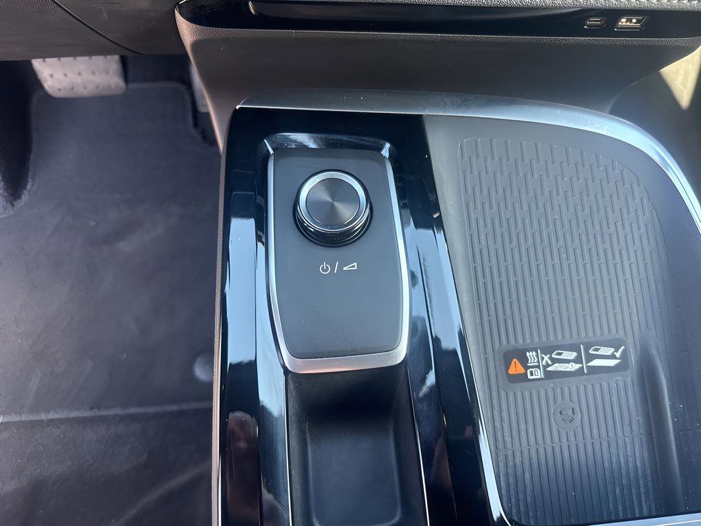 Used 2025 Buick Enclave Preferred image 23