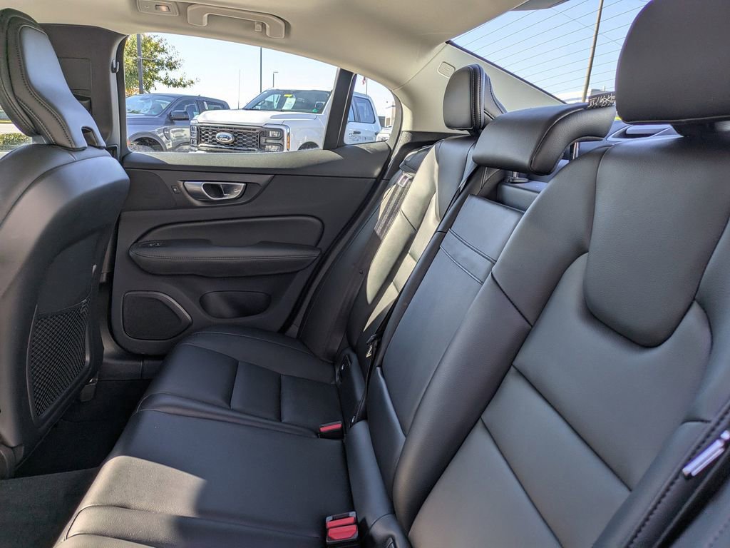 Certified 2025 Volvo S60 B5 Core image 13