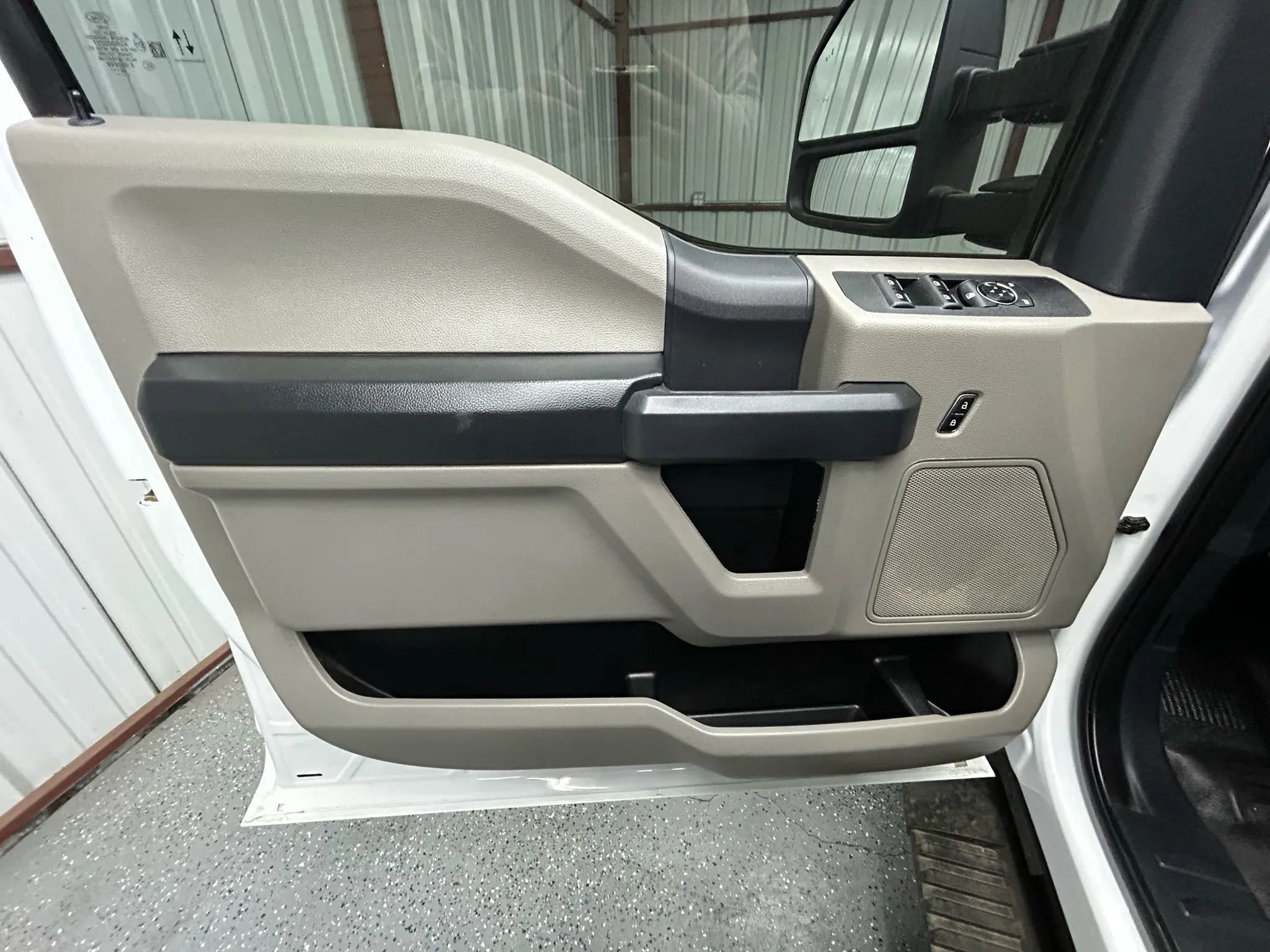 Used 2022 Ford F250 XL w/ Power Equipment Group image 7