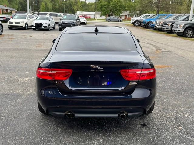 Used 2018 Jaguar XE Premium AWD/4WD image 6