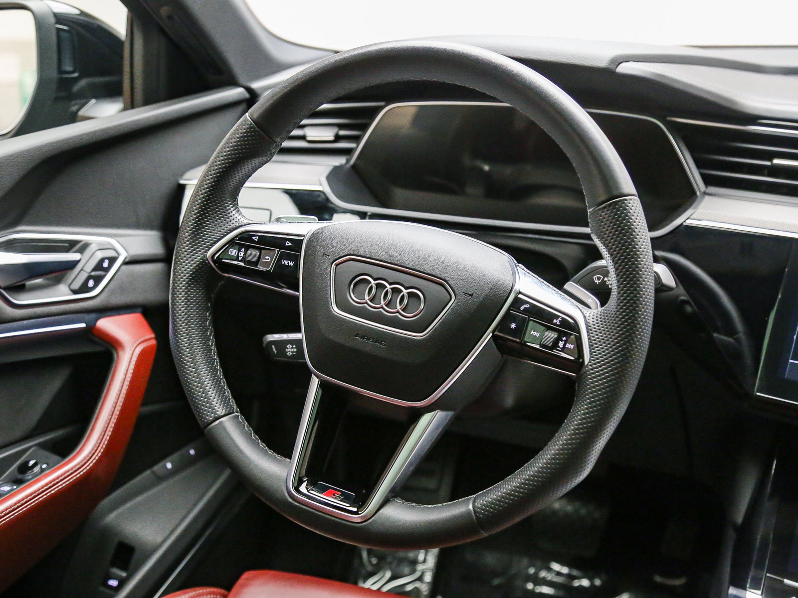 Used 2023 Audi e-tron S Prestige w/ Prestige Package AWD/4WD image 24