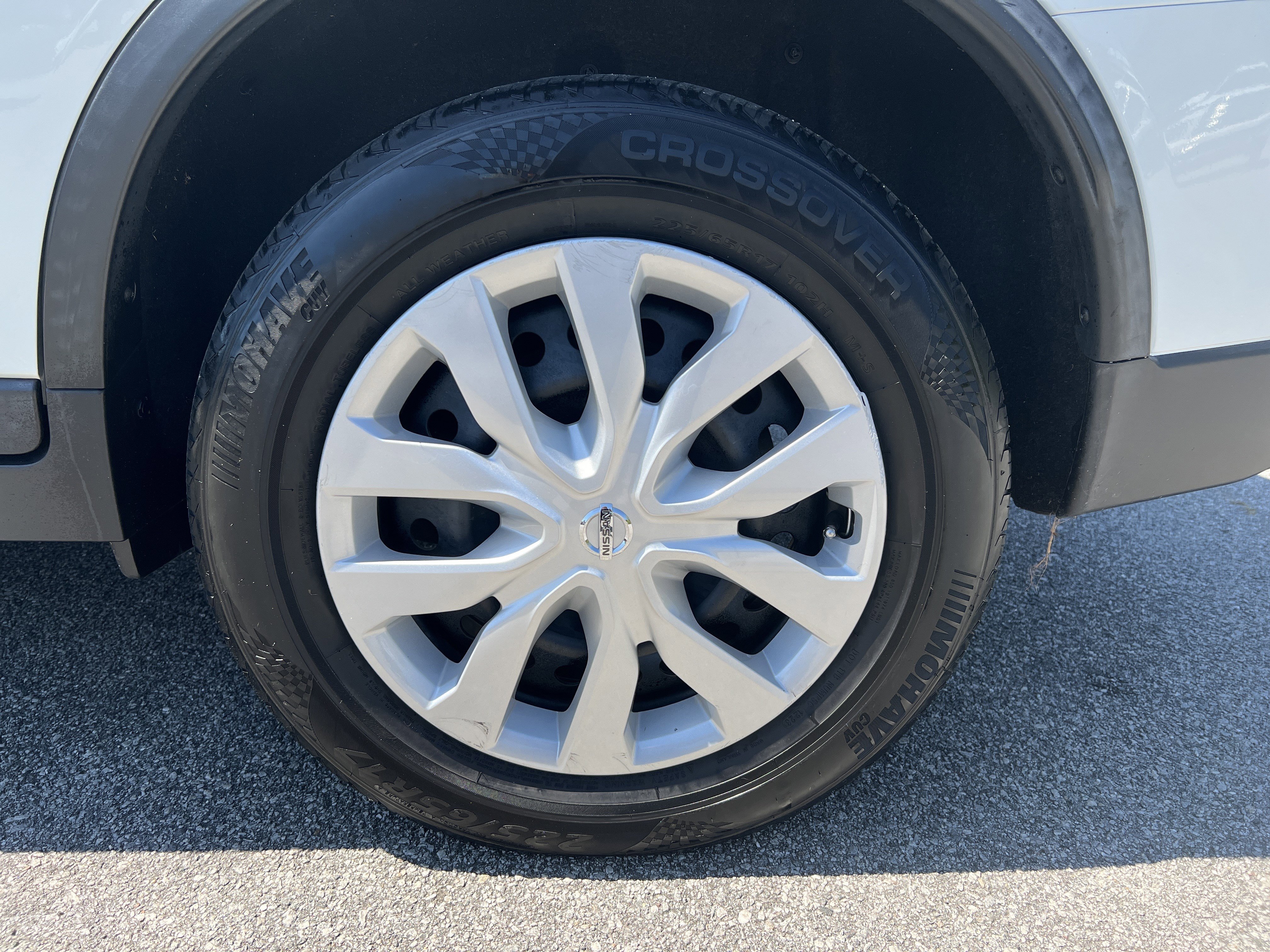 Used 2016 Nissan Rogue S image 20