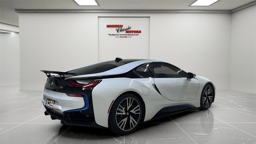 Used 2016 BMW i8 image 9