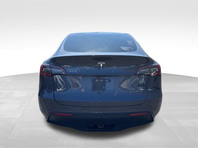 Used 2020 Tesla Model Y Long Range image 4