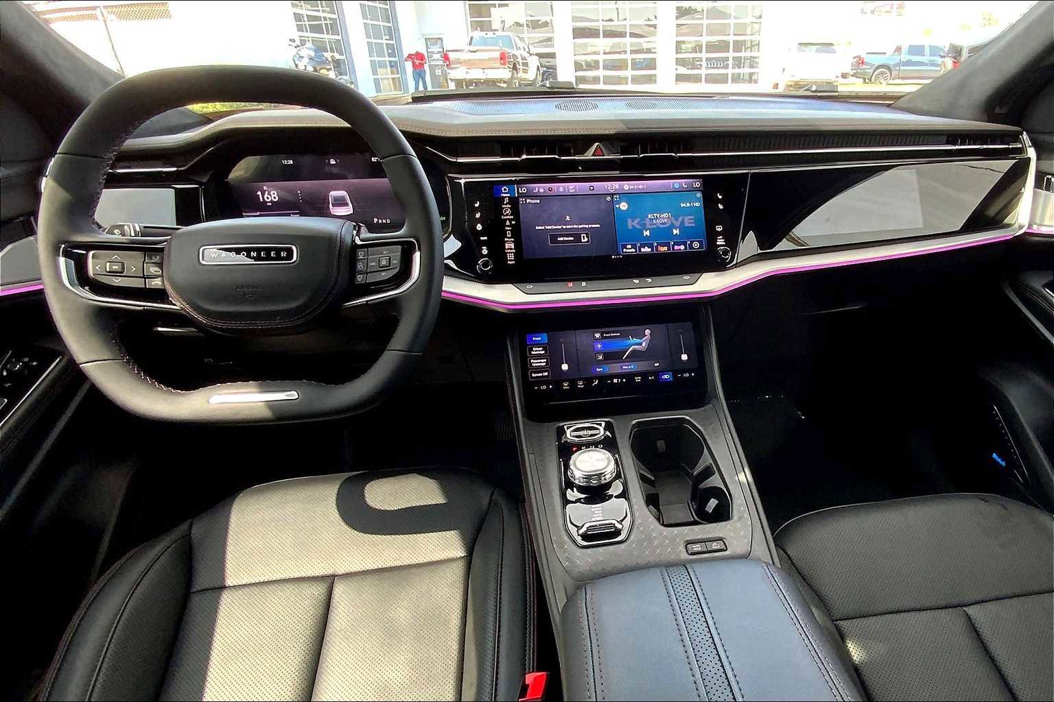 Used 2024 Jeep Wagoneer Launch Edition image 29