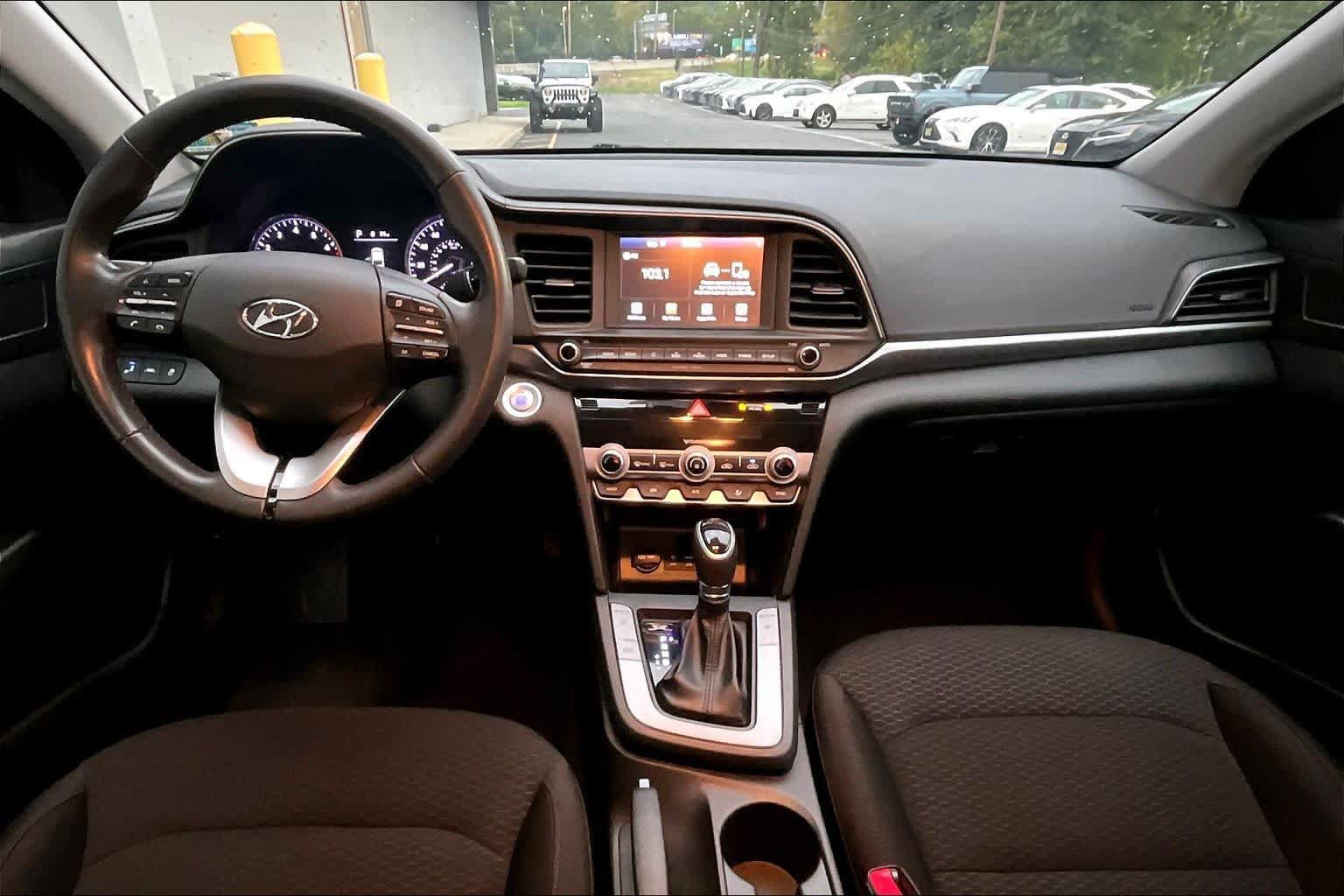 Used 2020 Hyundai Elantra Value Edition w/ Cargo Package (C1) FWD image 7