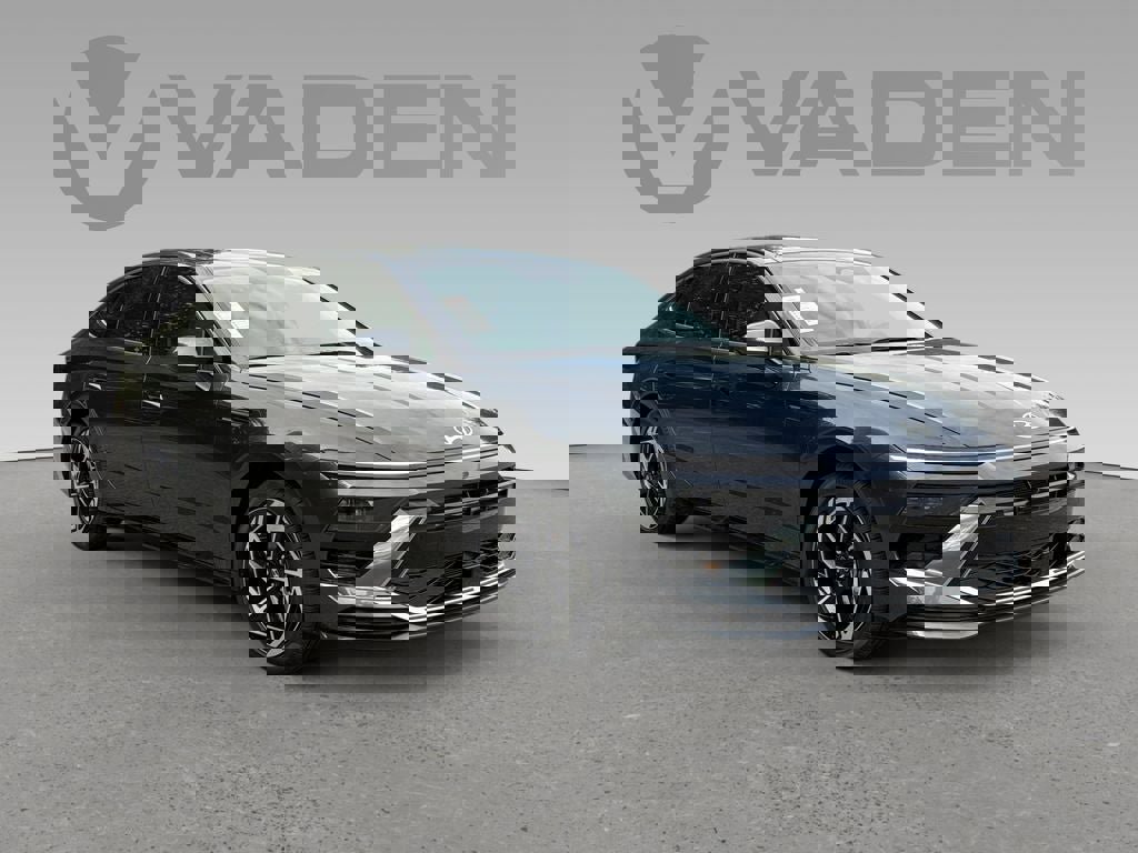 New 2025 Hyundai Sonata SEL image 1