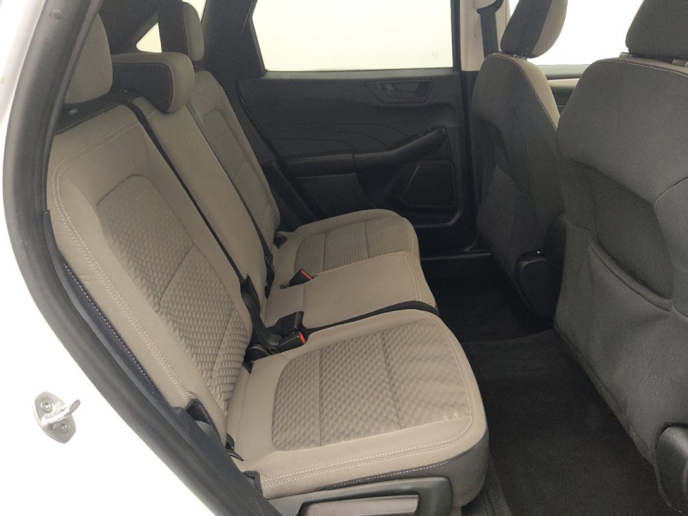 Used 2022 Ford Escape SE FWD image 19