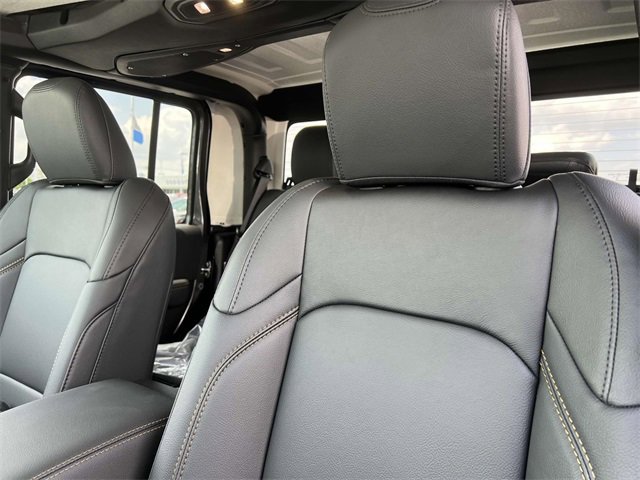 New 2025 Jeep Gladiator Sport w/ Premium Package image 26