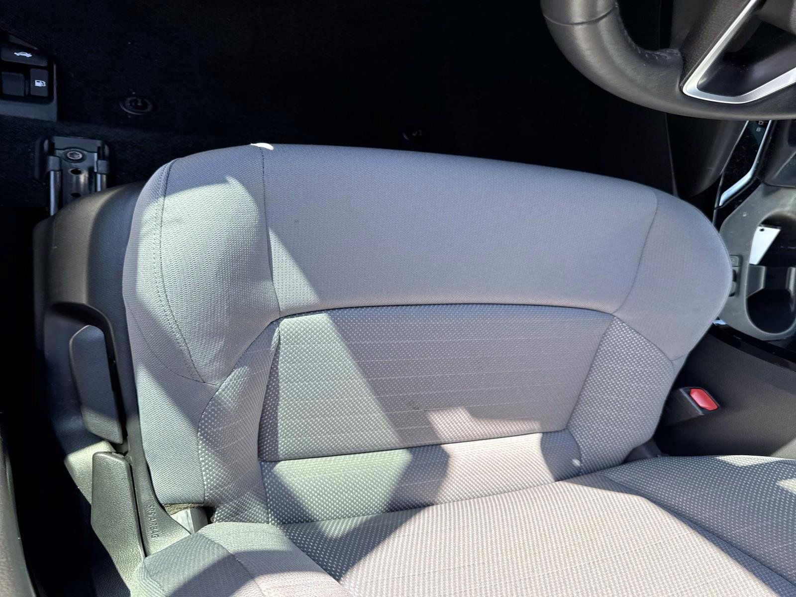 Used 2025 Toyota Corolla SE image 9