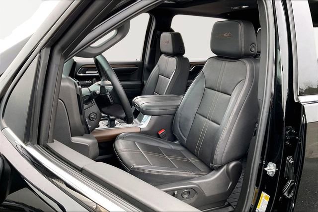 Used 2024 Chevrolet Silverado 1500 High Country w/ Technology Package image 15