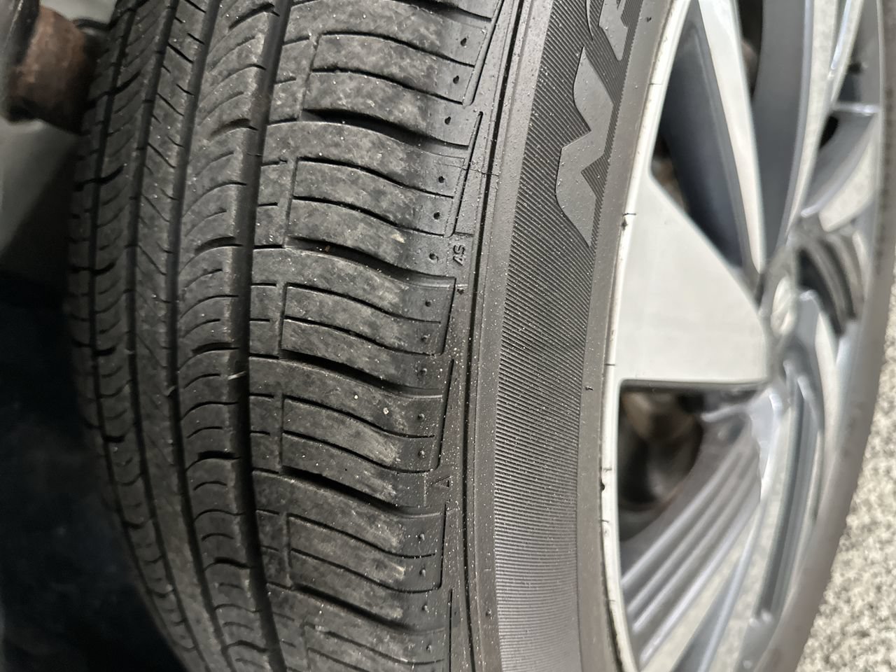 Used 2018 Nissan Murano S AWD/4WD image 34
