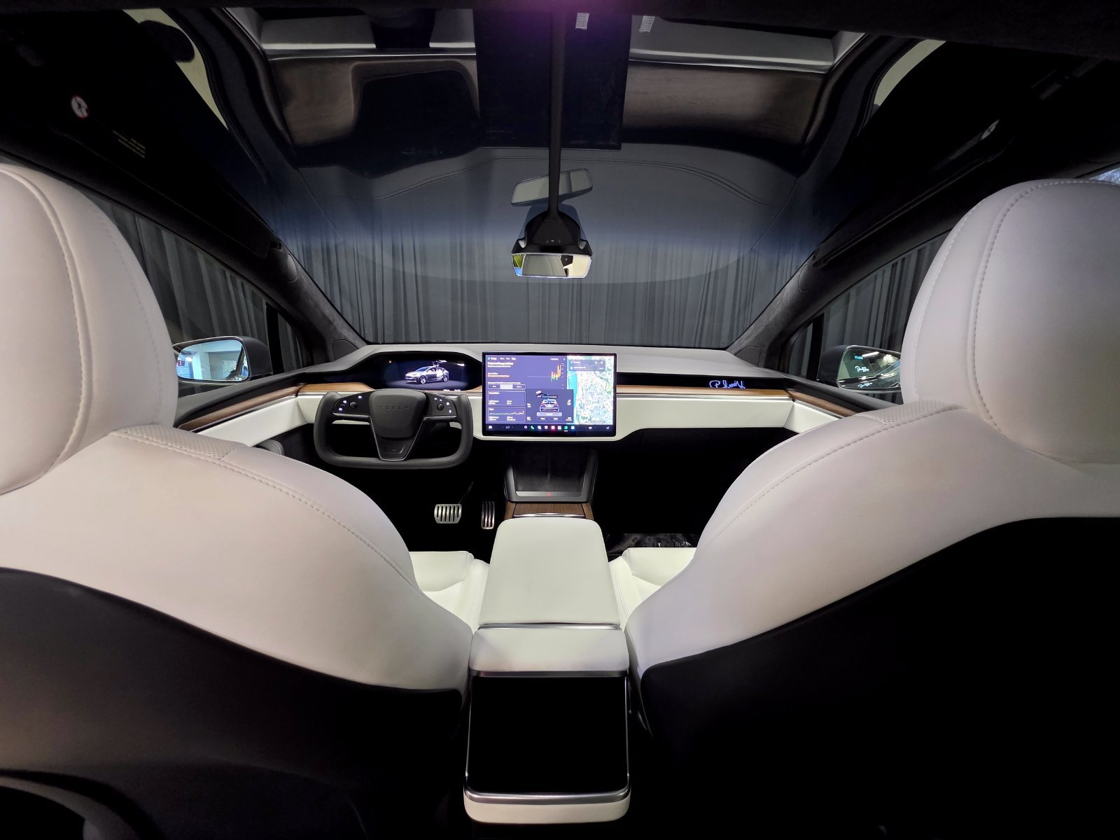 Used 2023 Tesla Model X AWD/4WD image 2