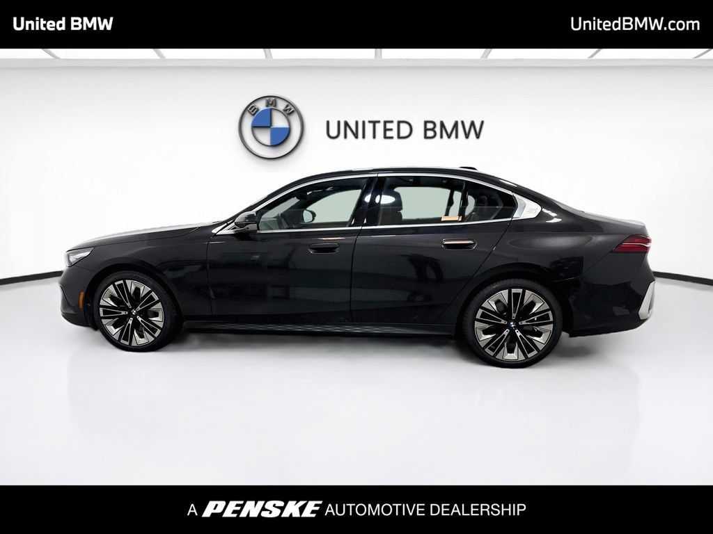 Certified 2026 BMW 540i xDrive AWD/4WD image 8