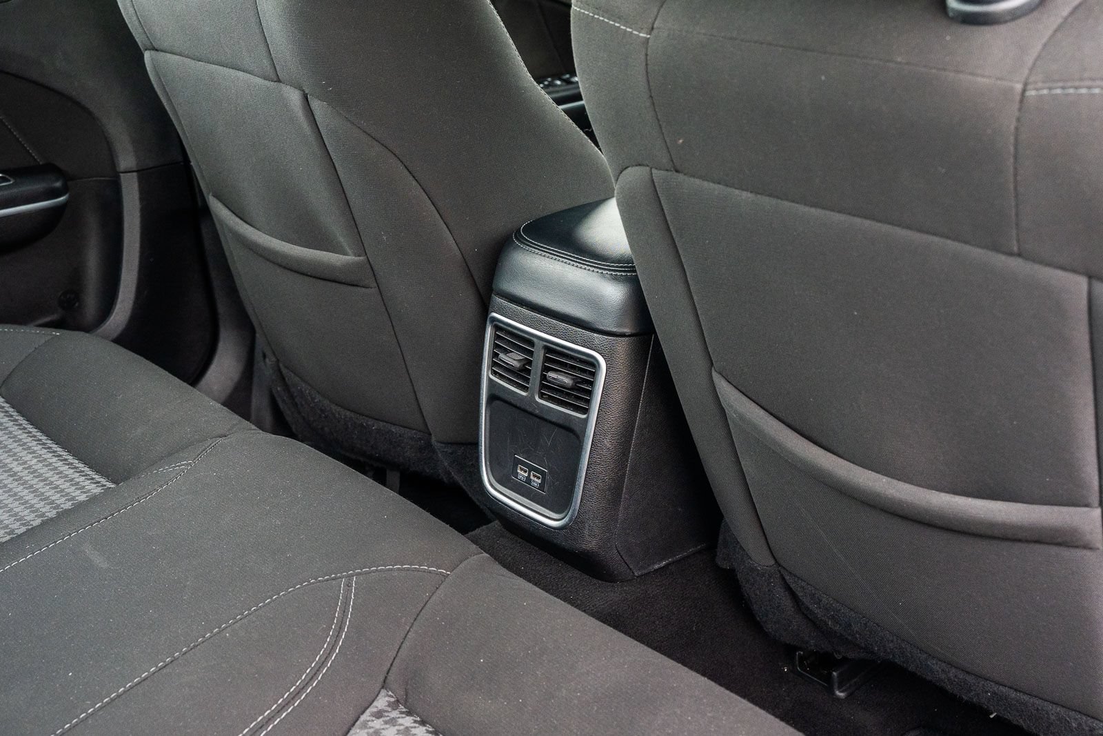 Used 2023 Dodge Charger SXT RWD image 14