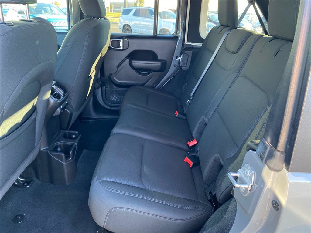 Used 2022 Jeep Wrangler Unlimited Sport AWD/4WD image 23