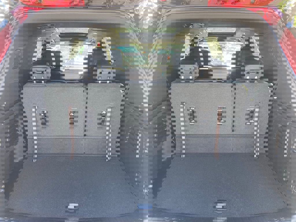 New 2025 Chevrolet Traverse LT w/ Sun and Wheel Package image 25