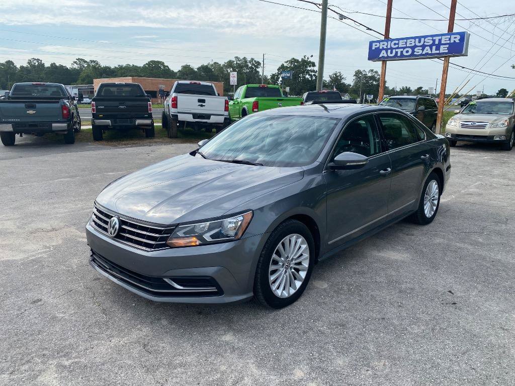 Used 2017 Volkswagen Passat 1.8T SE FWD image 2