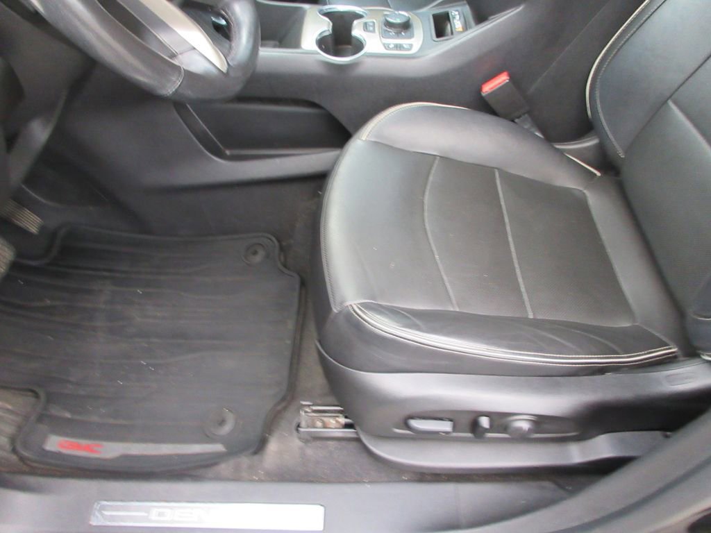 Certified 2020 GMC Terrain Denali w/ Denali Premium Package image 23