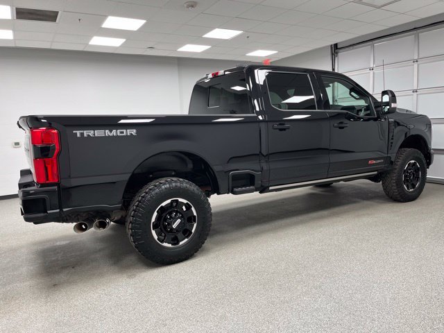 Used 2025 Ford F350 Platinum w/ Tremor Off-Road Package AWD/4WD image 11
