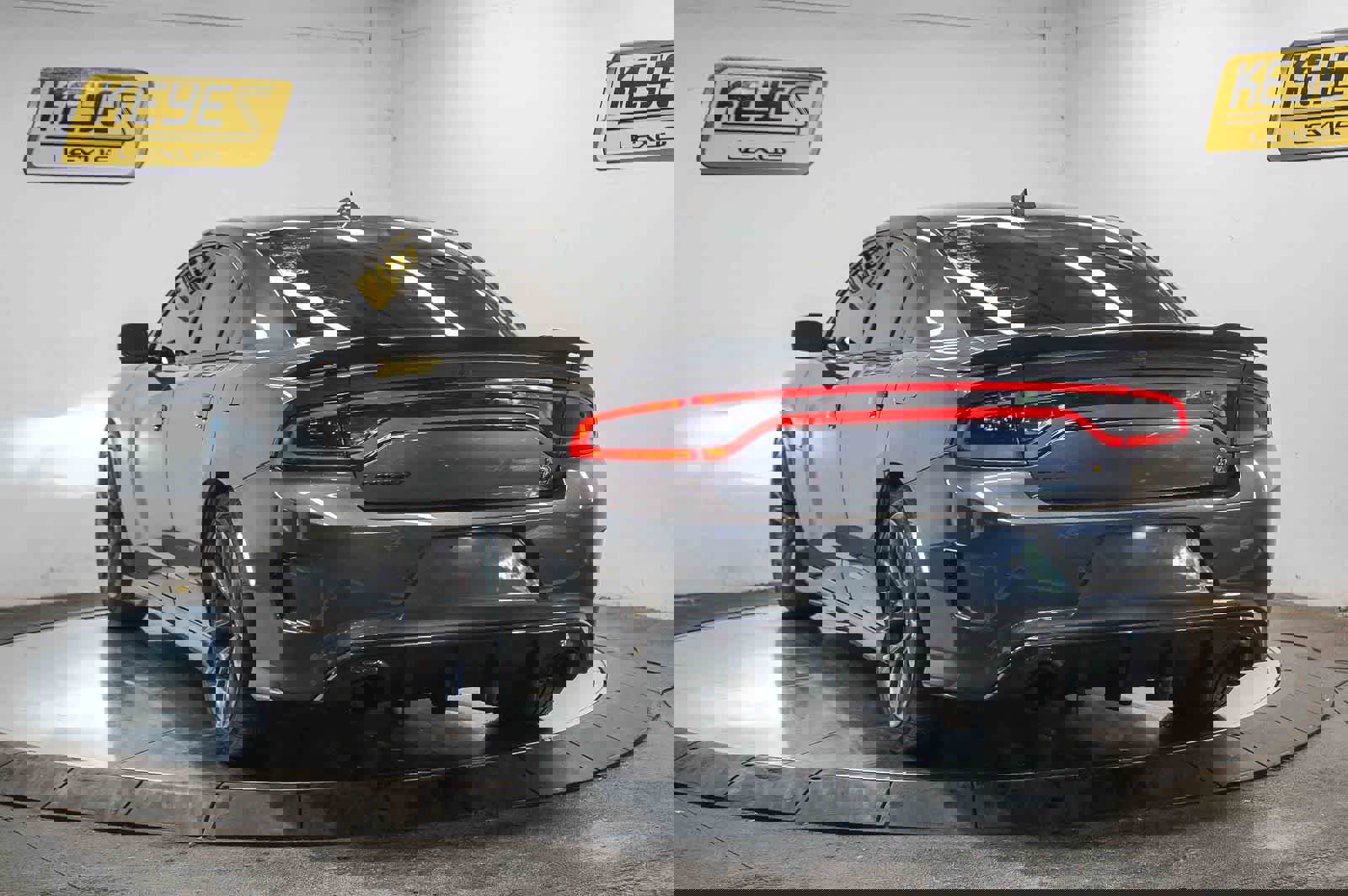 Used 2023 Dodge Charger Scat Pack w/ Harman/Kardon Audio Group image 2