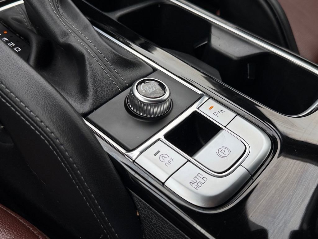 Used 2023 Kia Telluride EX w/ EX Captain's Chair Package image 24