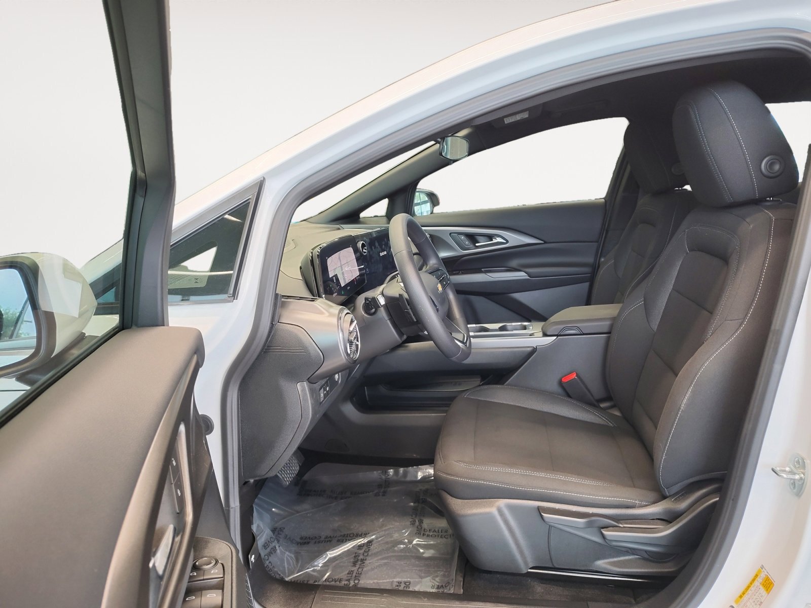 Used 2026 Chevrolet Equinox EV LT FWD image 24