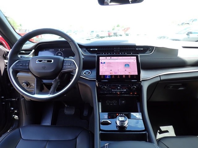 New 2025 Jeep Grand Cherokee L Limited w/ Black Appearance Package image 14