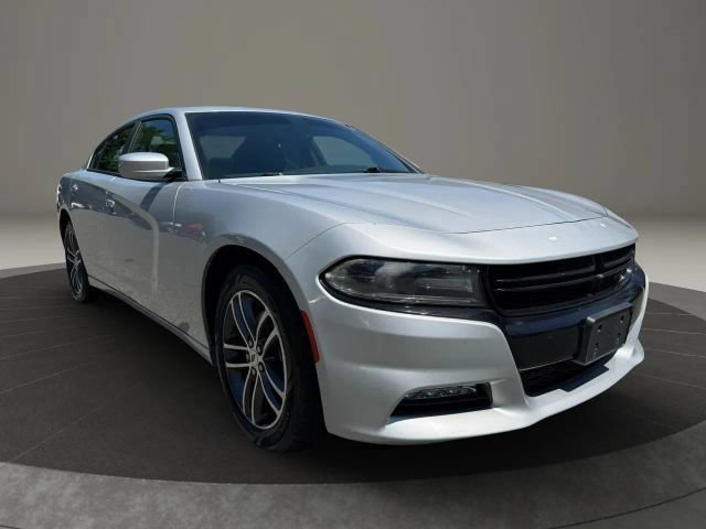 Used 2019 Dodge Charger SXT AWD/4WD image 3