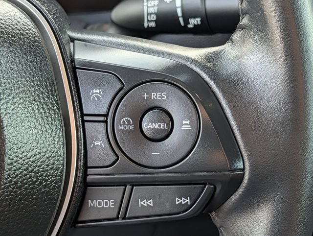 Certified 2025 Toyota Corolla SE w/ SE Premium Package FWD image 20