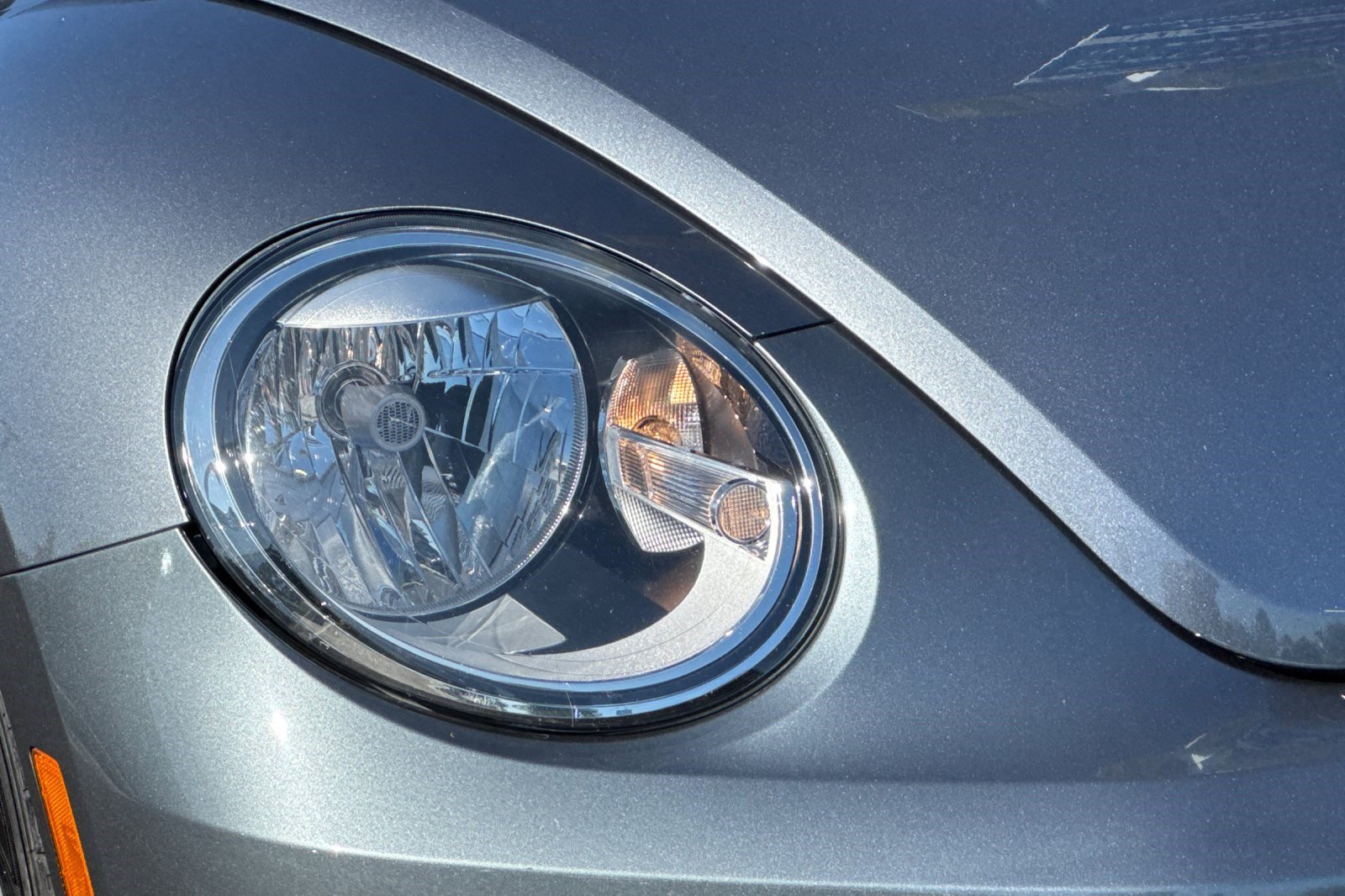 Used 2019 Volkswagen Beetle 2.0T S FWD image 11