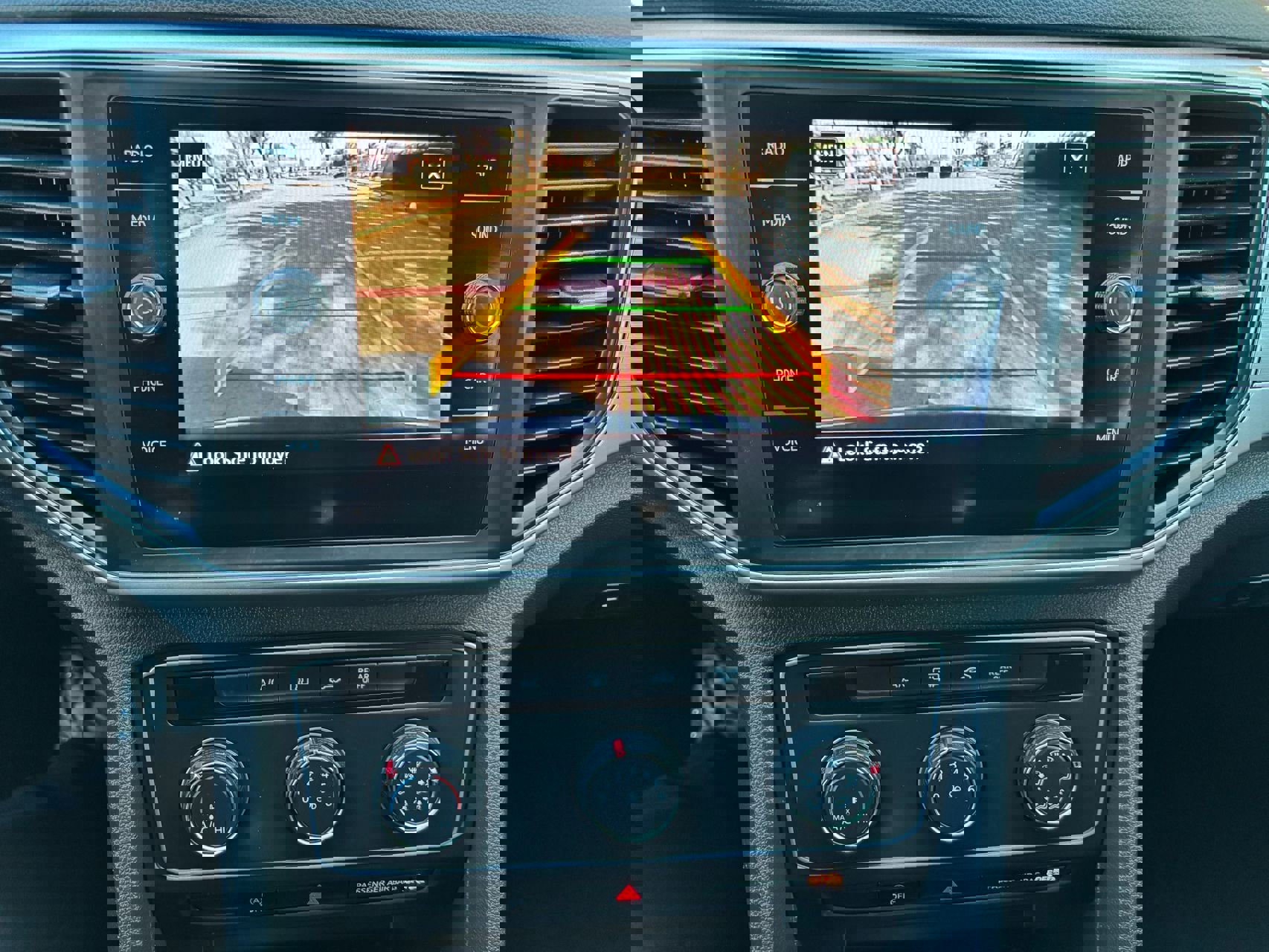 Used 2018 Volkswagen Atlas Launch Edition image 28