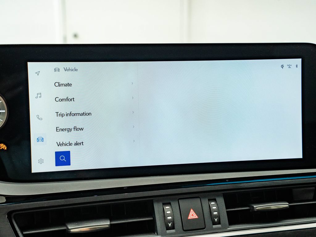 Certified 2025 Lexus ES 300h F Sport FWD image 30