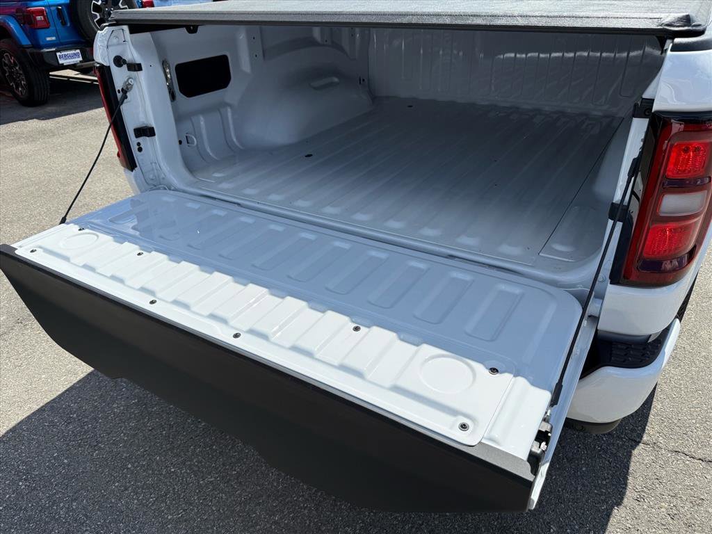 New 2026 RAM 1500 Big Horn AWD/4WD image 17