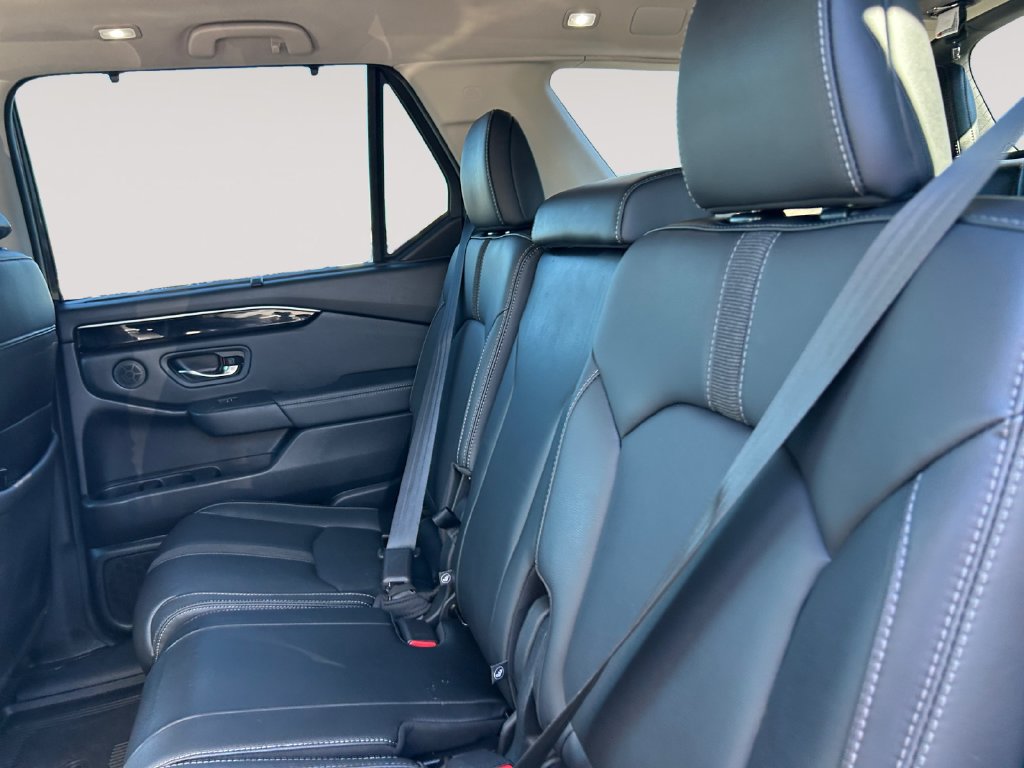 Certified 2024 Honda Pilot Touring image 15