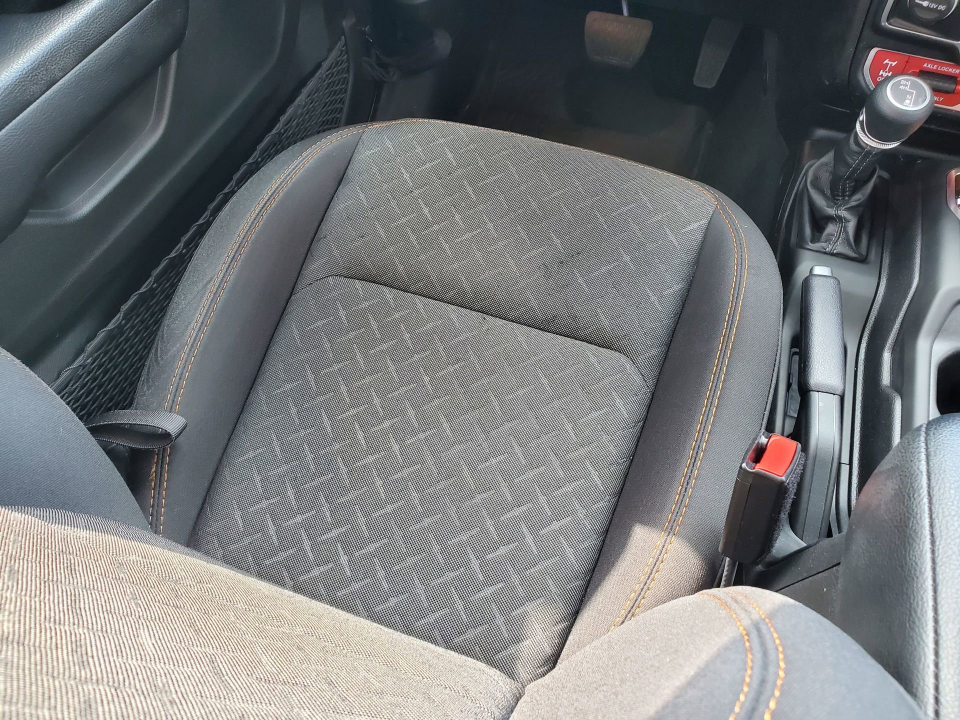 Used 2024 Jeep Gladiator Mojave w/ Safety Group image 14