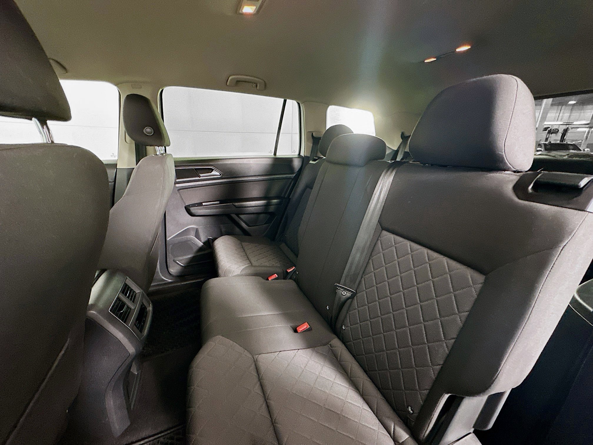 Used 2018 Volkswagen Atlas S image 25